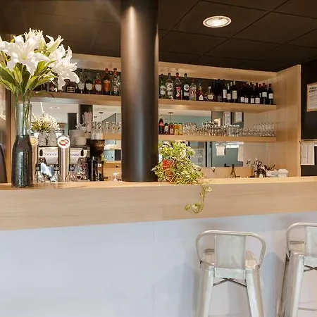 Og Aile Calais Hotel